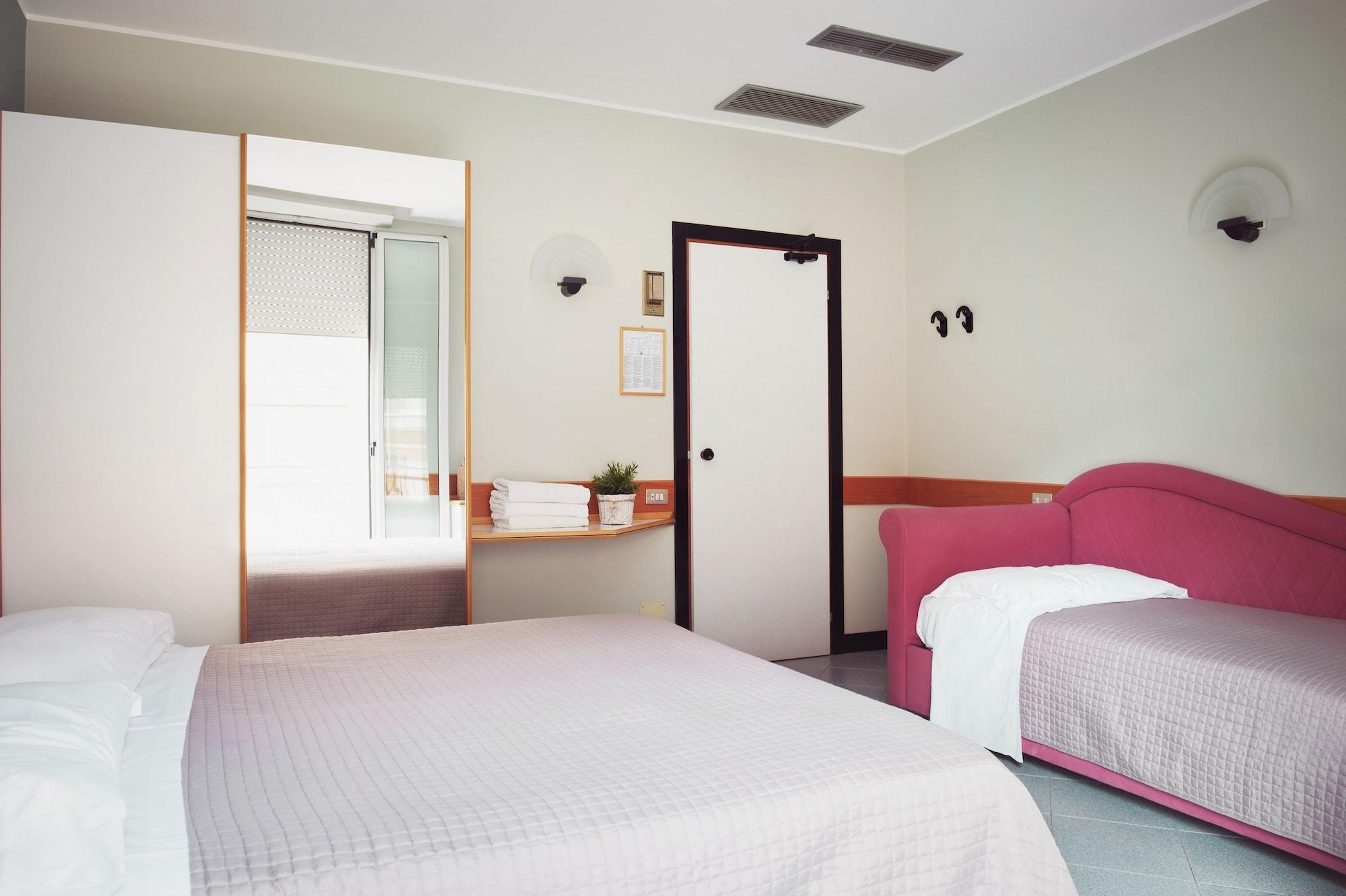 Hotel Junior Rimini Zewnętrze zdjęcie